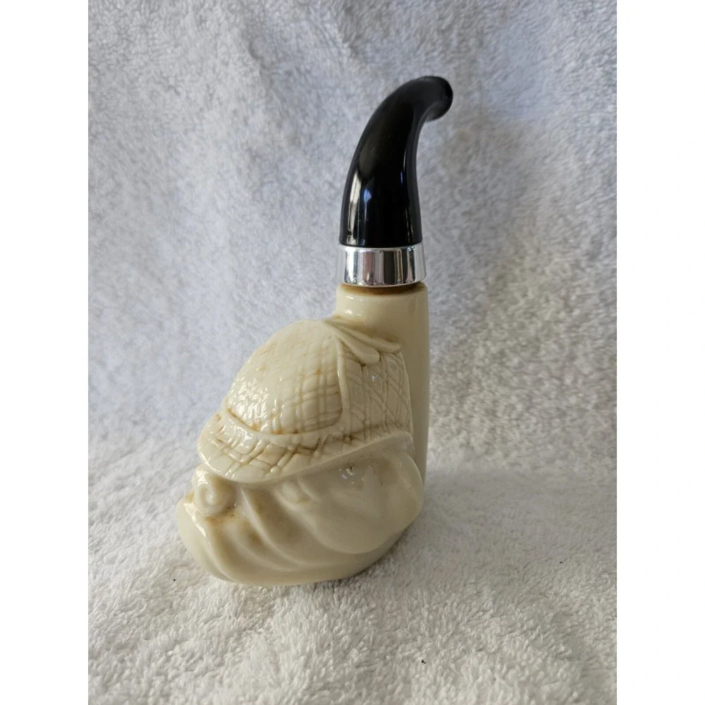 AVON Vintage Bloodhound Pipe Dog Wild Country After Shave 6 oz Full Bottle